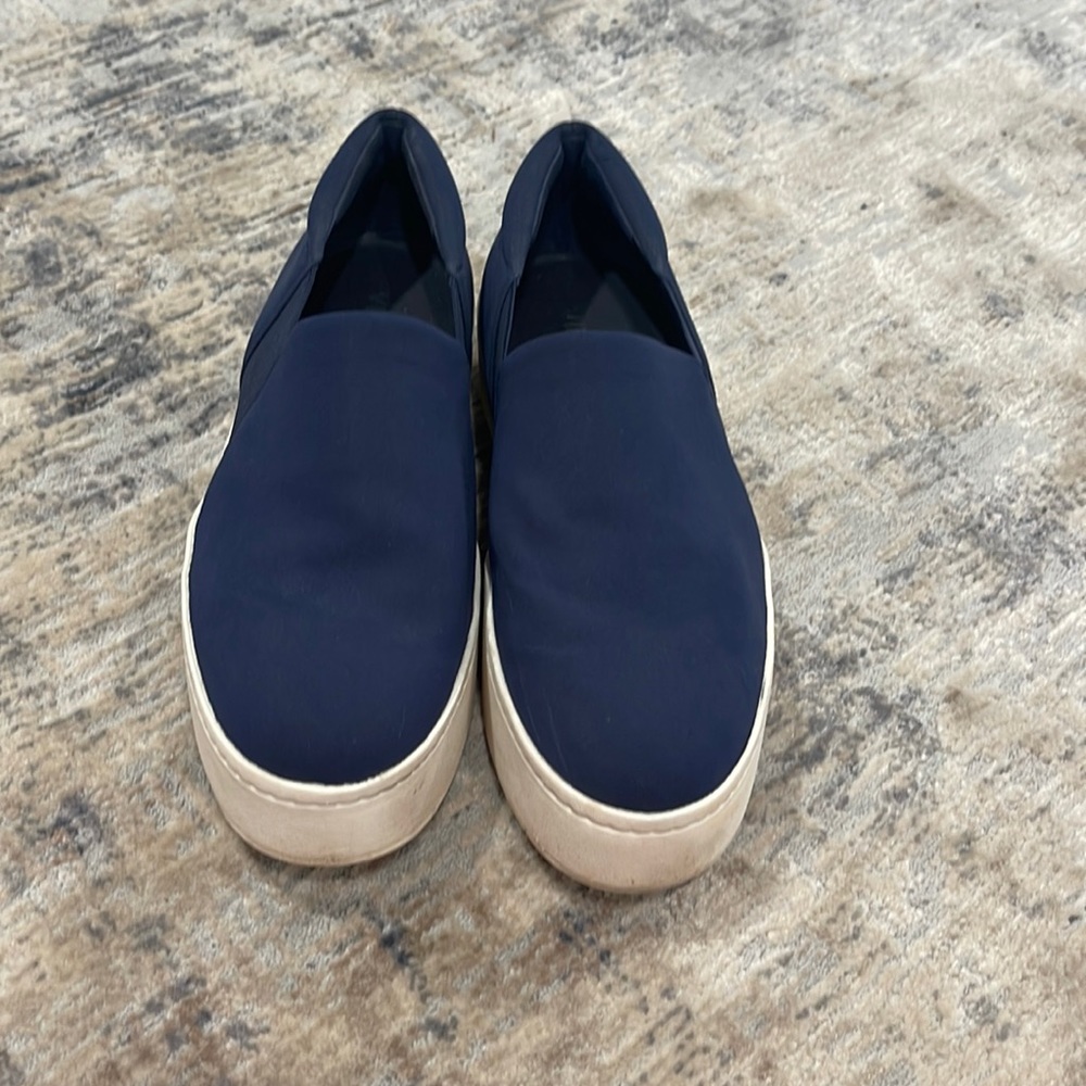 Vince sneakers slip on’s